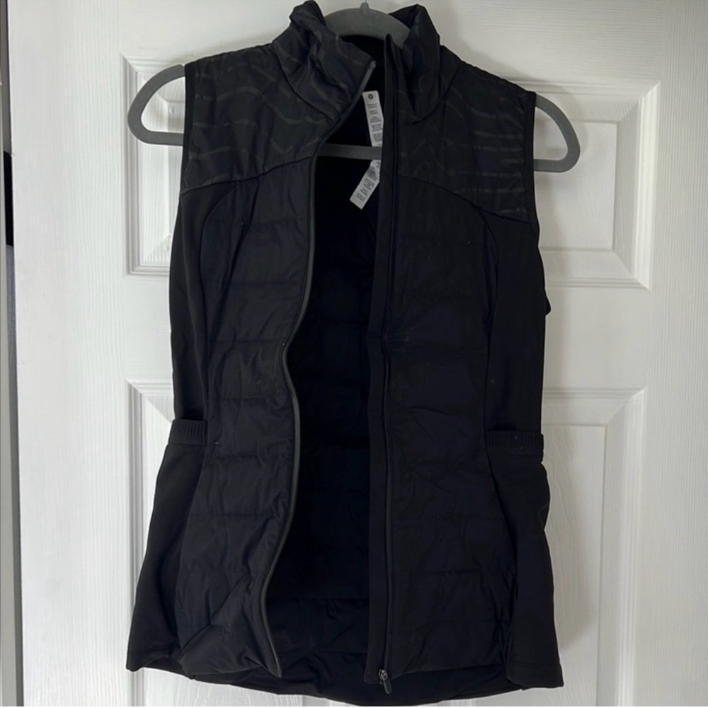 Lululemon Down for It All Vest Reflective Rhythm Dots Black Reflective Vest 6